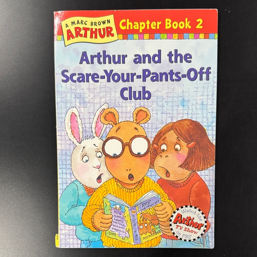 Arthur #2: Arthur’s and the Scare-Your-Pants-Off Club - Vintage Chapter Book
